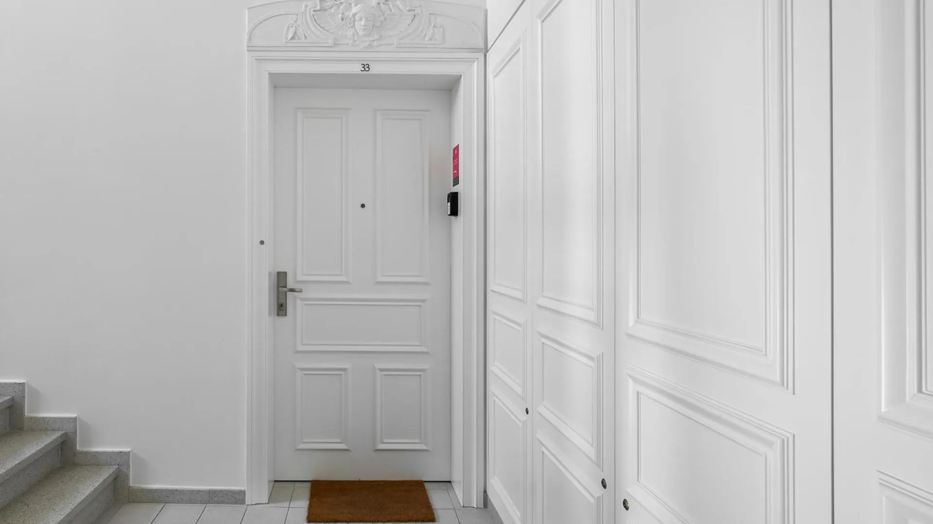 Wilcza City Centre Deluxe Apartment Варшава